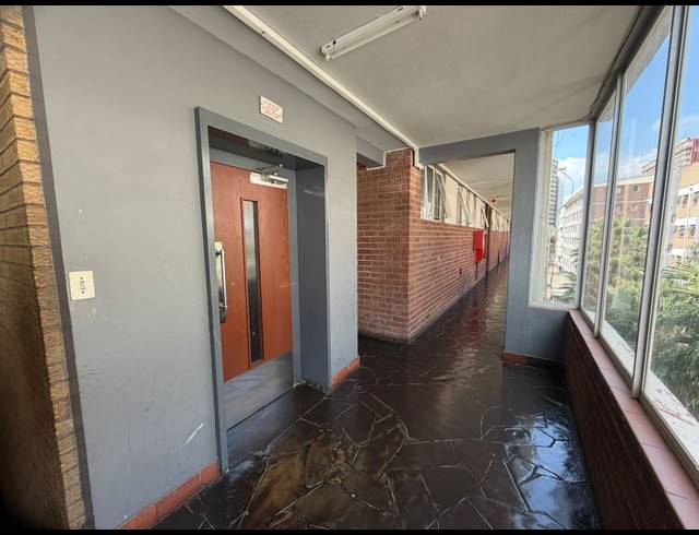 3 BEDROOM APARTMENT FOR SALE IN SUNNYSIDE